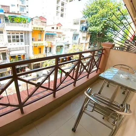 Riverside Phnom Penh Hotel Exterior foto